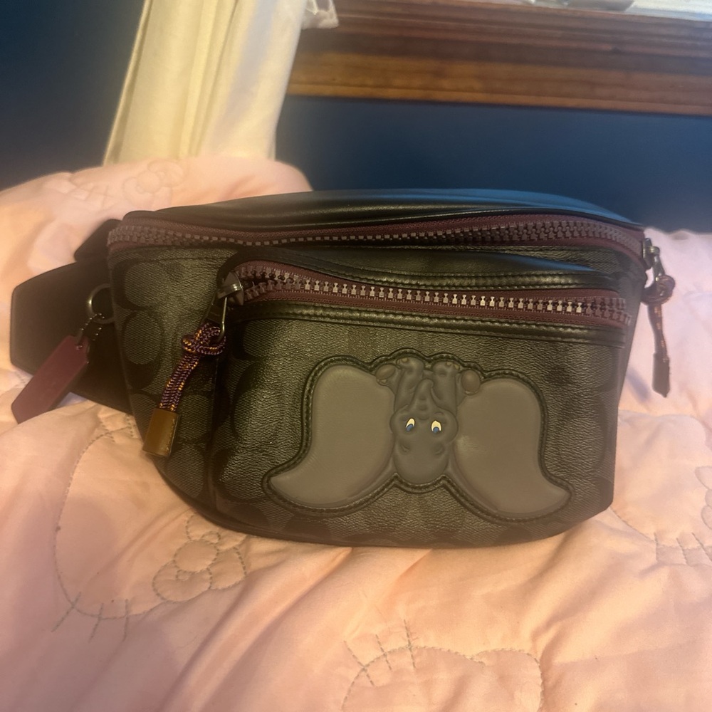 Rare coach x Disney dumbo fannypack